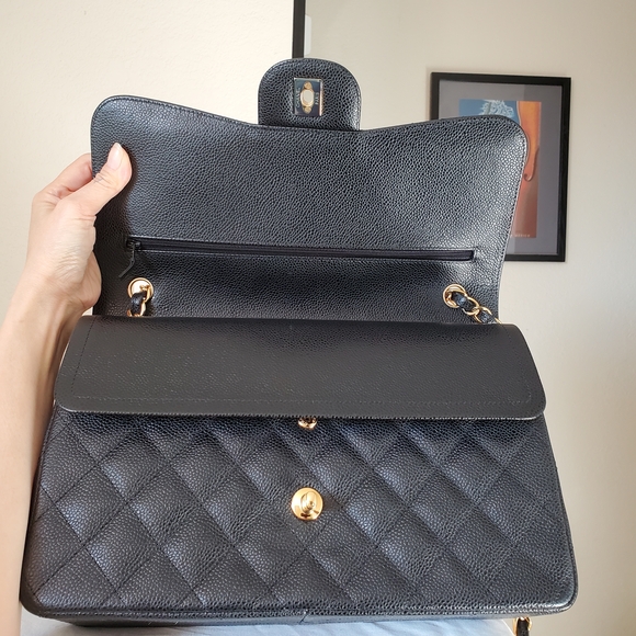 Chanel Classic Jumbo Black Caviar Gold Hw - Picture 10 of 16